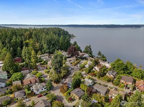 7139 Wright Avenue SW, Seattle WA 98136