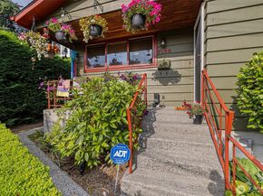 7139 Wright Avenue SW, Seattle WA 98136