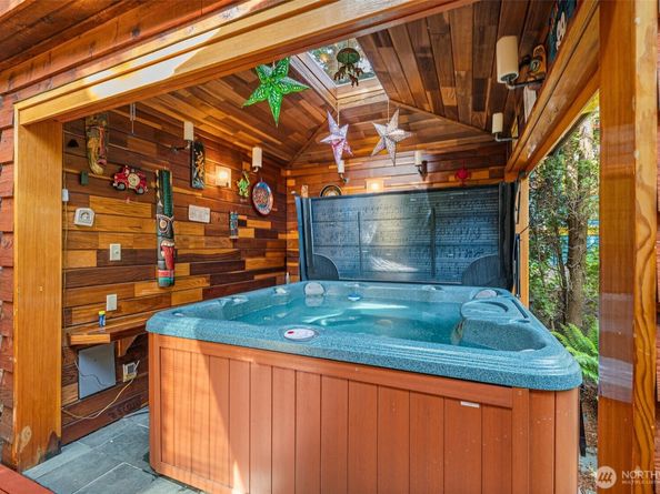 7139 Wright Avenue SW, Seattle WA 98136