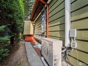 7139 Wright Avenue SW, Seattle WA 98136