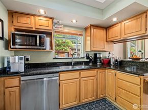 7139 Wright Avenue SW, Seattle WA 98136