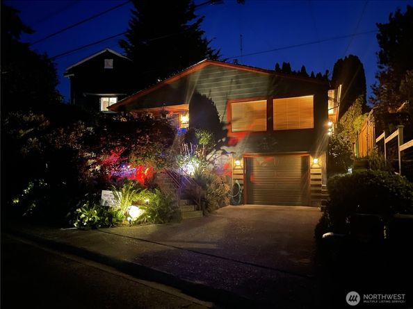 7139 Wright Avenue SW, Seattle WA 98136