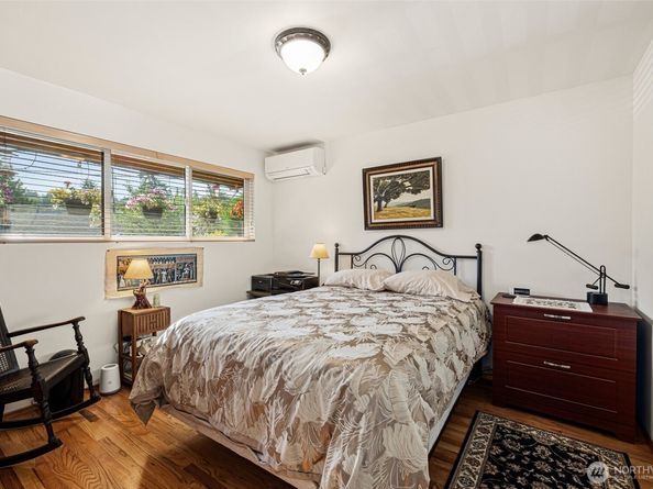 7139 Wright Avenue SW, Seattle WA 98136