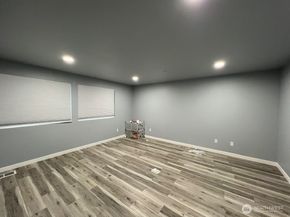 9525 S 221st Place, Kent WA 98031