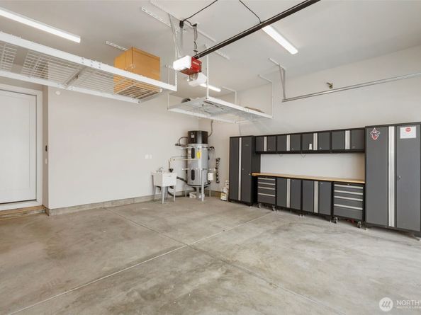 8784 NE Winslow Grove Ct, Bainbridge Island WA 98110
