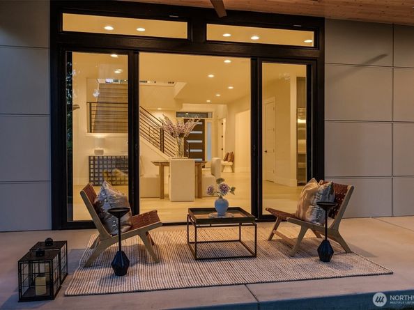 1806 154th Avenue SE, Bellevue WA 98007