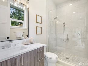 1806 154th Avenue SE, Bellevue WA 98007