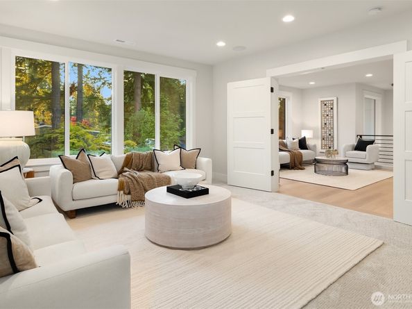 1806 154th Avenue SE, Bellevue WA 98007