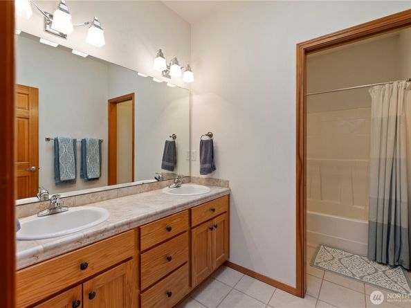 16314 2nd Drive SE, Bothell WA 98012