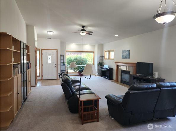 16314 2nd Drive SE, Bothell WA 98012
