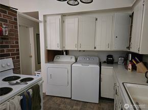 1208 NE Northgate way, Seattle WA 98125