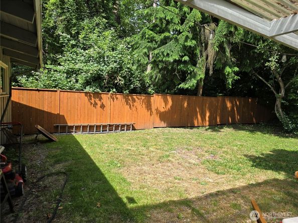 1208 NE Northgate way, Seattle WA 98125