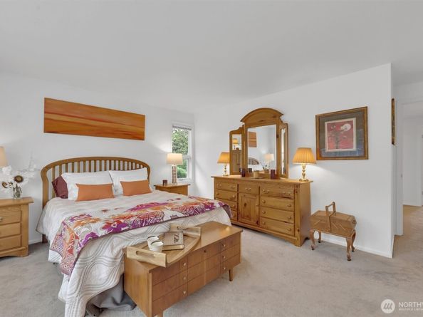 2212 186th Avenue NE, Redmond WA 98052
