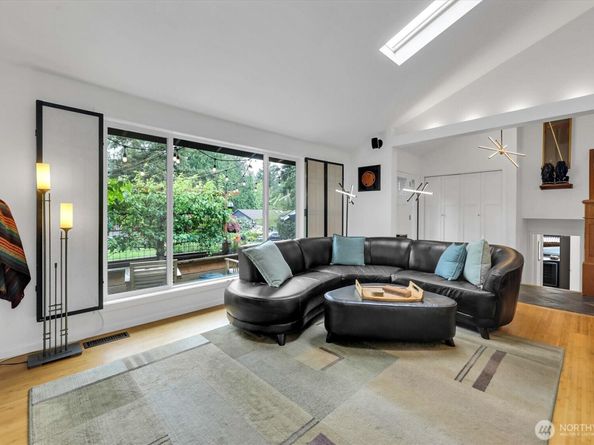 2212 186th Avenue NE, Redmond WA 98052