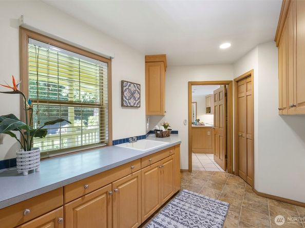 13715 3rd Drive SE, Everett WA 98208