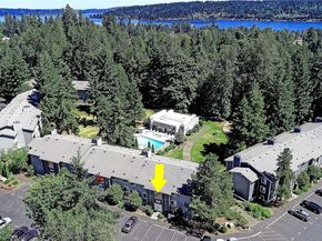4641 W Lake Sammamish Parkway SE F205, Issaquah WA 98027