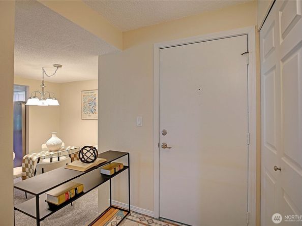 4641 W Lake Sammamish Parkway SE F205, Issaquah WA 98027