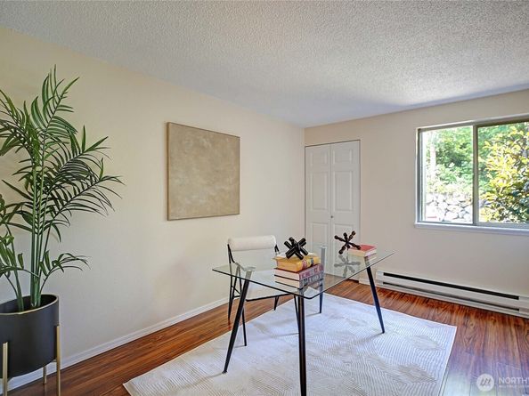 4641 W Lake Sammamish Parkway SE F205, Issaquah WA 98027