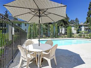 4641 W Lake Sammamish Parkway SE F205, Issaquah WA 98027