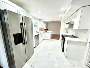 10900 SE 219th Place, Kent WA 98031