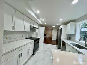 10900 SE 219th Place, Kent WA 98031