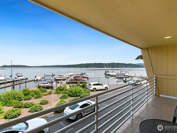 9520 Rainier Avenue S 202, Seattle WA 98118