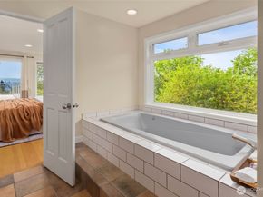 5310 143rd Avenue SE, Bellevue WA 98006