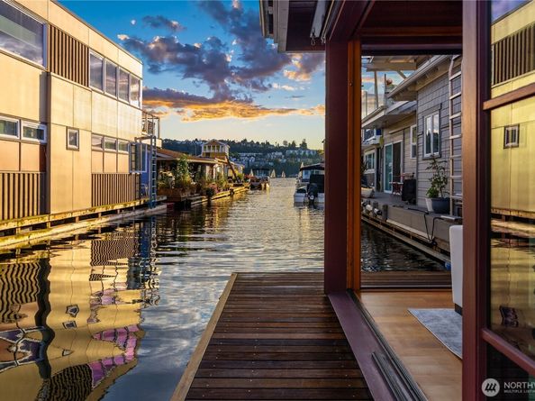 2339 Fairview Avenue E L, Seattle WA 98102