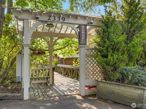 2339 Fairview Avenue E L, Seattle WA 98102