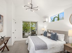 13548 39th Avenue NE B, Seattle WA 98125