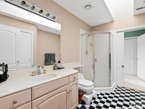 10316 NE 153rd Place, Bothell WA 98011