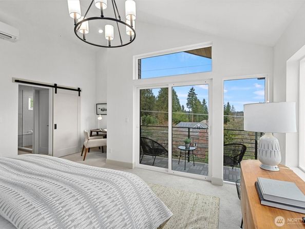 1261 NE 100th Street, Seattle WA 98125