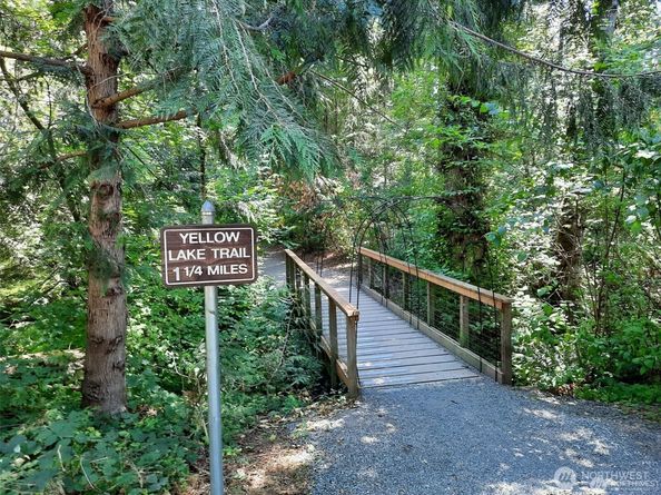 25025 SE Klahanie Boulevard D204, Sammamish WA 98029