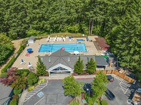 25025 SE Klahanie Boulevard D204, Sammamish WA 98029