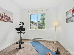 25025 SE Klahanie Boulevard D204, Sammamish WA 98029