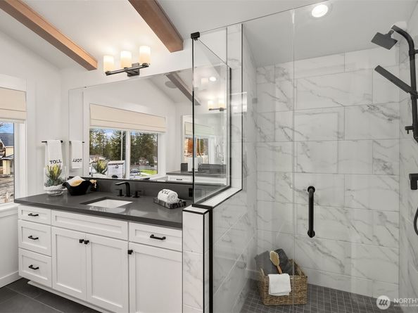 13472 (HS 8) NE 112th Place, Redmond WA 98052