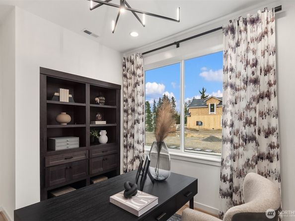 13472 (HS 8) NE 112th Place, Redmond WA 98052