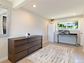 3415 Garden Avenue N, Renton WA 98056