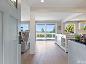 3415 Garden Avenue N, Renton WA 98056