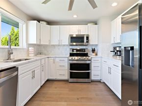 3415 Garden Avenue N, Renton WA 98056