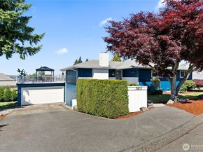 3415 Garden Avenue N, Renton WA 98056