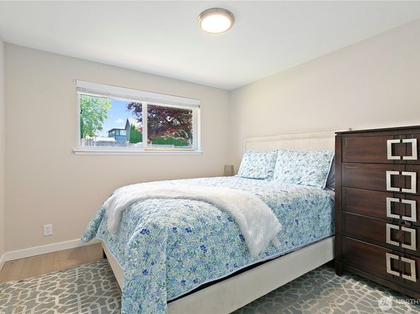 3415 Garden Avenue N, Renton WA 98056
