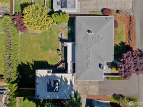 3415 Garden Avenue N, Renton WA 98056