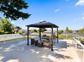 3415 Garden Avenue N, Renton WA 98056