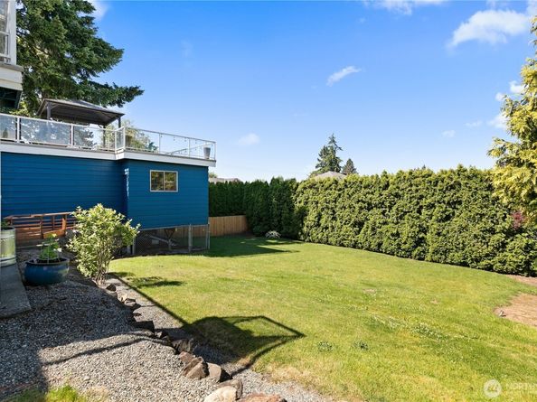 3415 Garden Avenue N, Renton WA 98056