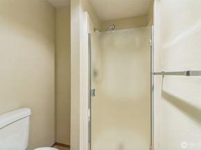 921 Pershing Avenue 203, Bremerton WA 98312