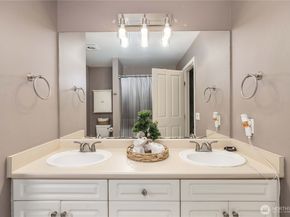 15150 140th Way SE V104, Renton WA 98058