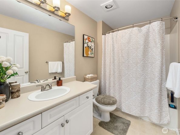 15150 140th Way SE V104, Renton WA 98058
