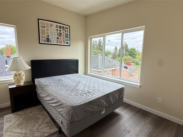 9025 38th Avenue S, Seattle WA 98118