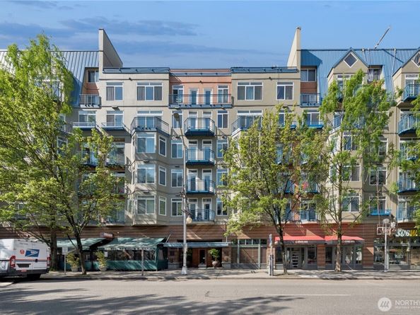 2415 2nd Avenue 438, Seattle WA 98121